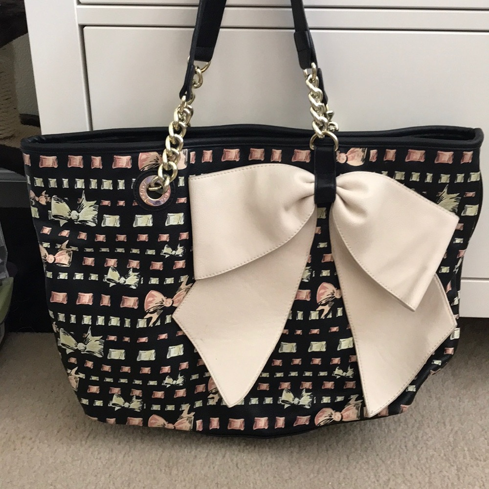 Betsey Johnson bow tote bag